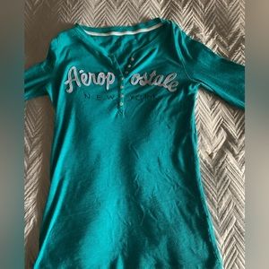 Vintage Aeropostale V-neck Longsleeve